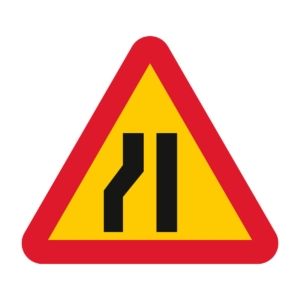 A5-3 Varning för avsmalnande väg vänster